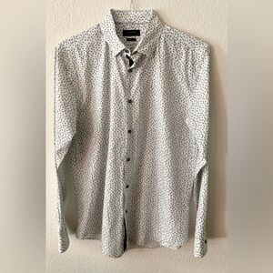 ZARA- Men’s casual long sleeved dress shirt (Large, Slim Fit).